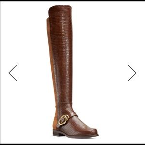 Stuart Weitzman Siella Boot | crocodile leather |